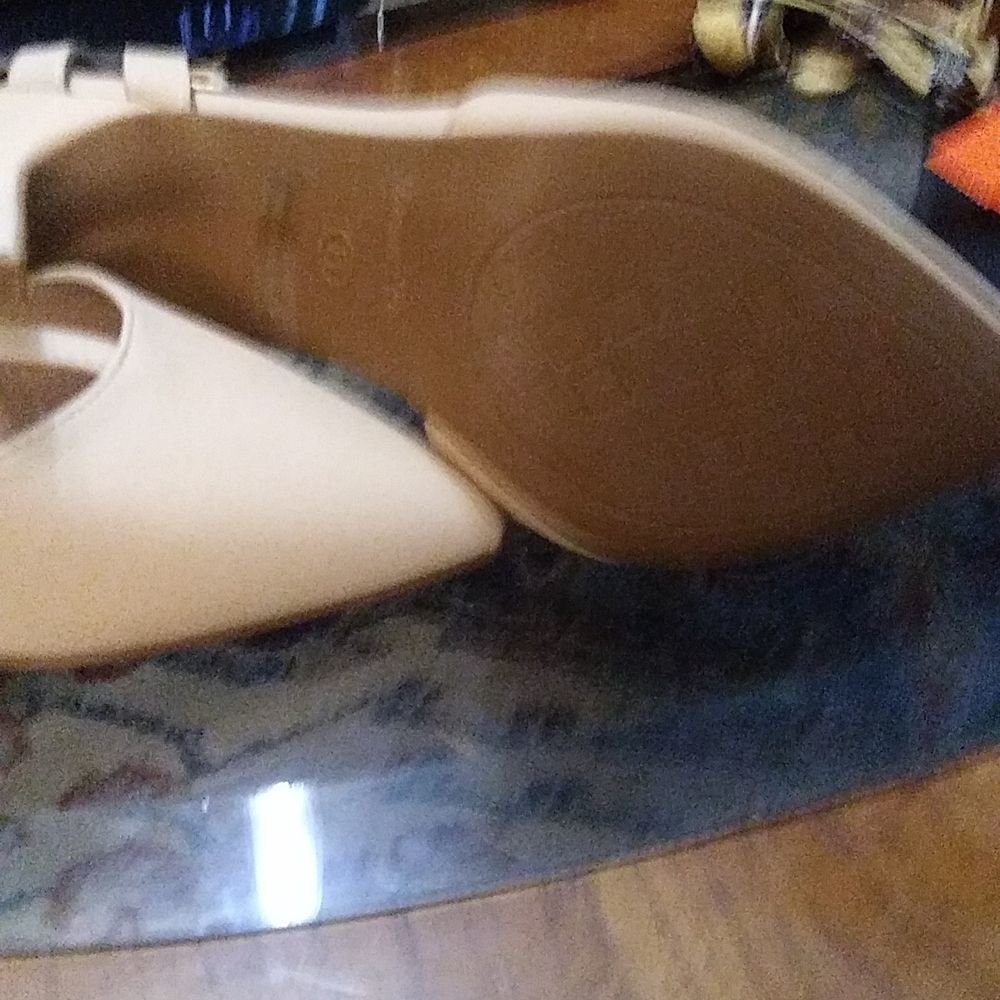 Oppointed Mary Nude Heels, Size 8 - Picture 8 of 17